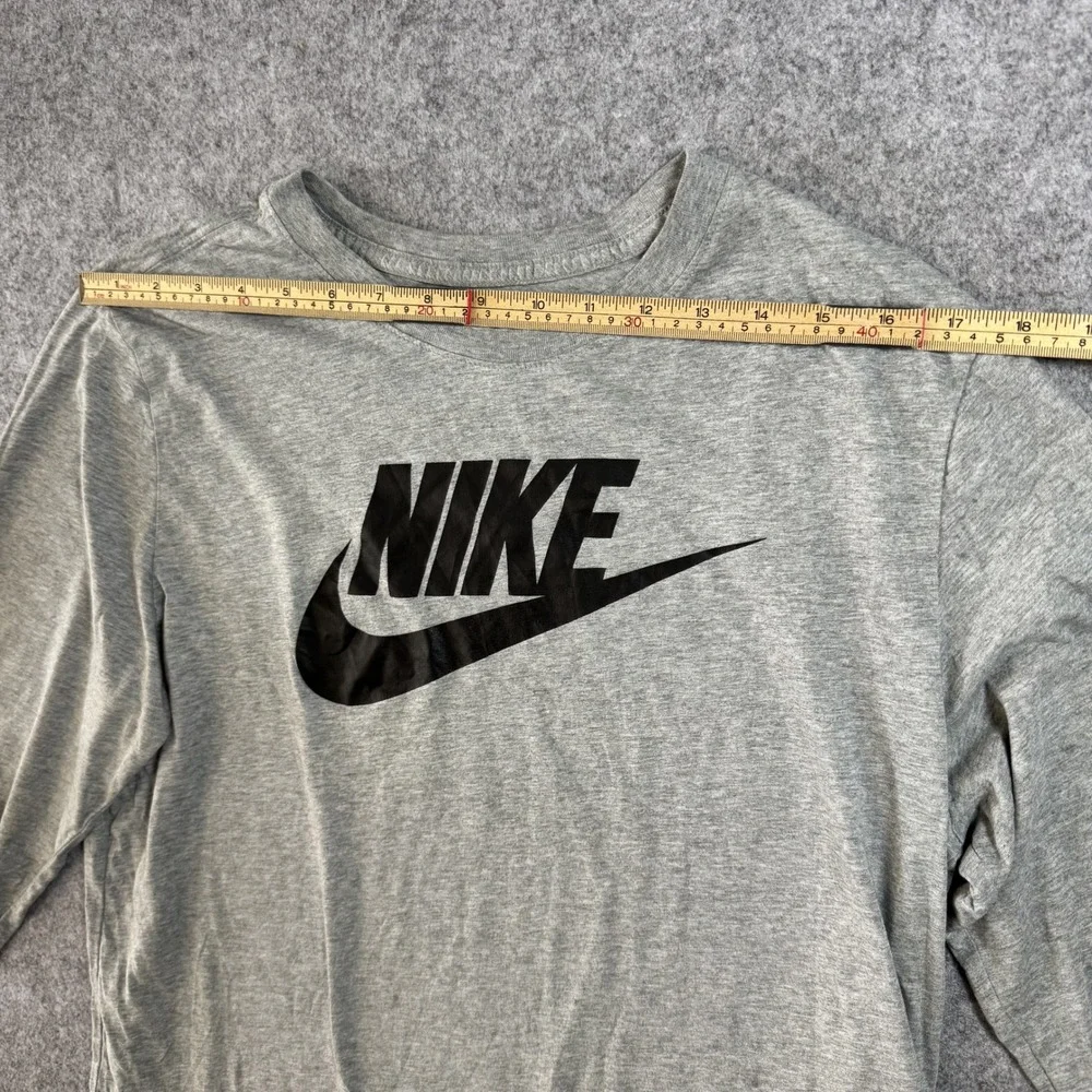 Nike Sportswear Futura Logo Long Sleeve Tee Large Grey Cotton Graphic Shirt